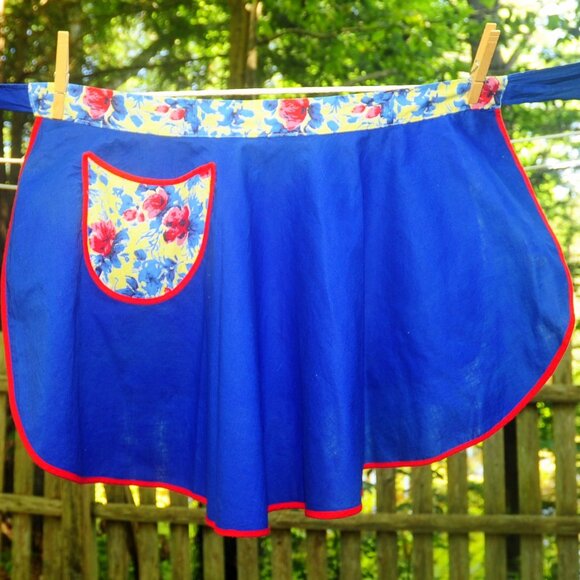 VTG 60s 70s REVERSIBLE Fancy Bright Floral Print Hostess Apron Semi-Circle Shape - Picture 7 of 11